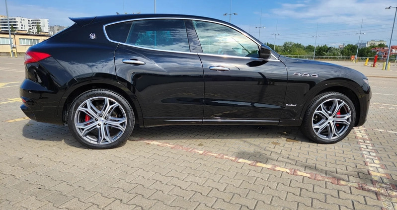 Maserati Levante cena 280000 przebieg: 52000, rok produkcji 2019 z Bychawa małe 667